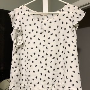 Loft blouse white with flutter sleeves